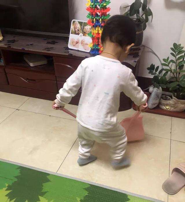 养娃的18个暖心瞬间，有你爱我，才是人间值得