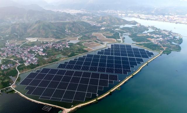 华锦集团新型专用料试产成功，助力国家新能源产业发展