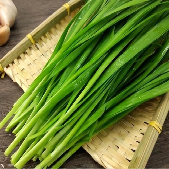 蜂蜜放了三年还能吃吗？结果或许和你想的不一样，建议了解下