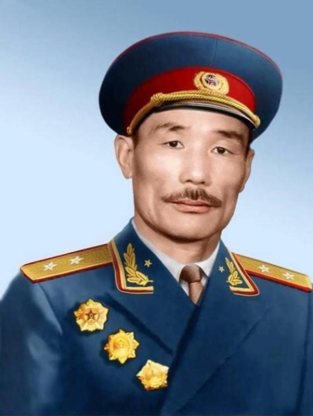 1955年首次授衔，177名中将时任职务简述，附各自戎装照片