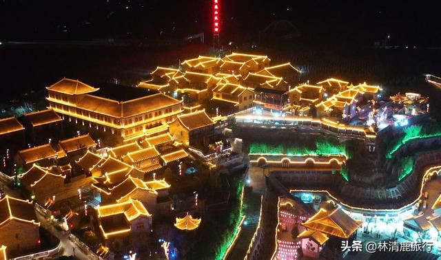 河南新建的古鎮，花30億打造卻免費開放，夜景像極了鳳凰古城