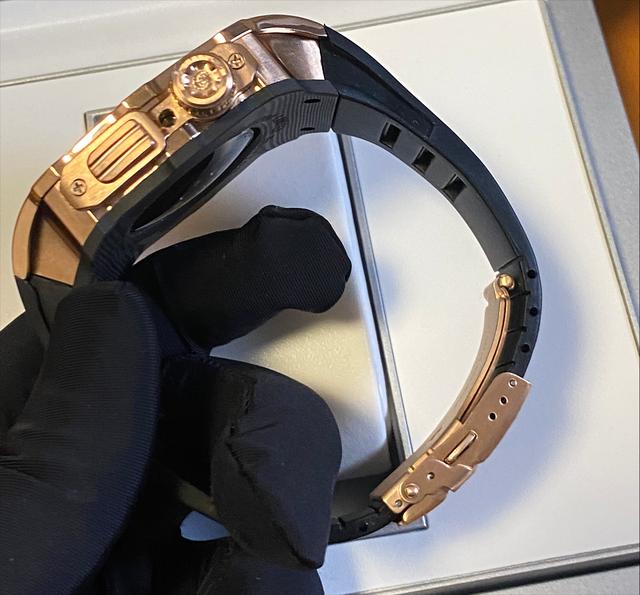 定制款Apple Watch对比华为WATCH GT3 Pro，谁才是智能手表的王者？