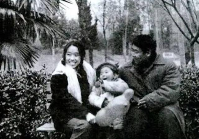 路遥最后的时光：出轨，妻子要求离婚，和亲兄弟因钱反目