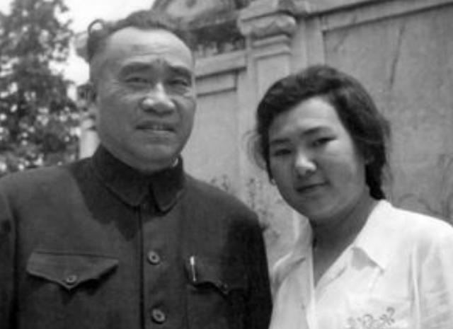 1946年毛岸英回国后，问父亲认不认识赤英，毛主席表情顿时凝重