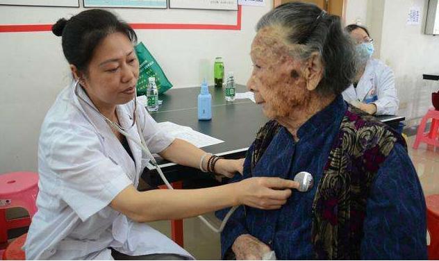 103岁老人，血管年龄60多岁，长寿秘诀不是多运动，或是这2件事