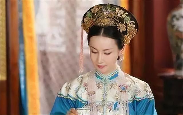 康熙58岁时，后宫14岁的妃嫔生下了一子，康熙却没有任何赏赐