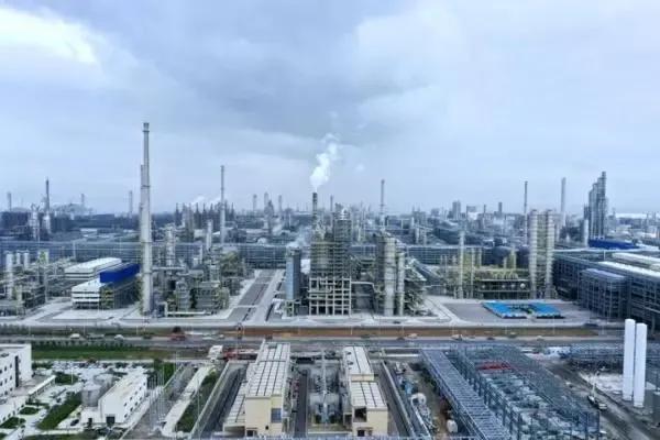 裕龙岛项目成为南山集团核心，引入华鲁集团后或继续寻求合作伙伴