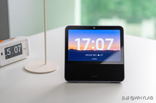 小米说，你家里需要多一块屏幕