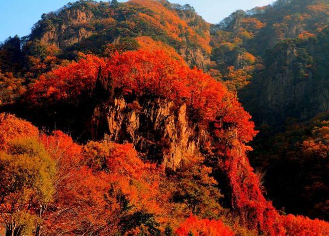 遼甯有一處小衆景點，有東北小黃山之稱，山峰峻秀、溝幽谷深