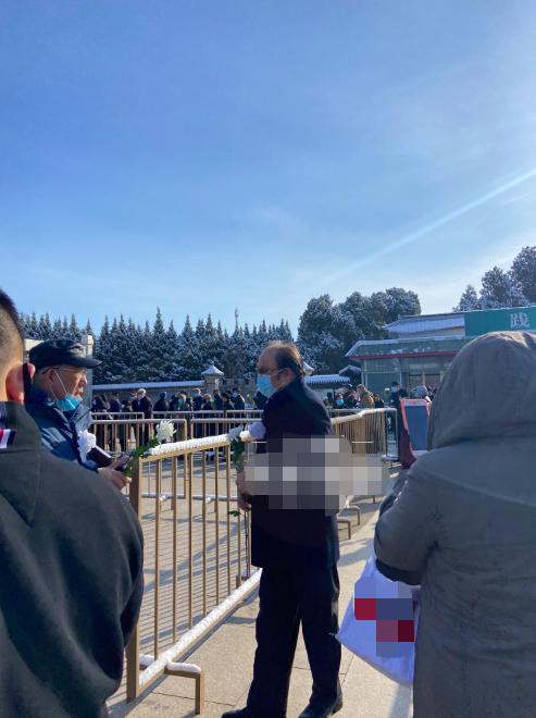李光羲告别仪式曝光！李双江携妻子精神足，杨洪基陈铎表情沉痛