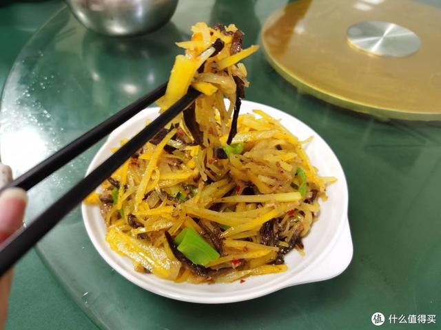 旅行就要邊走邊吃：舌尖上的昆明，盤點我在昆明吃到的各種美食