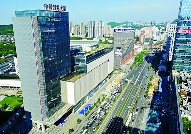 湖北女首富赖春临，摆摊起家，如今身家已达60亿