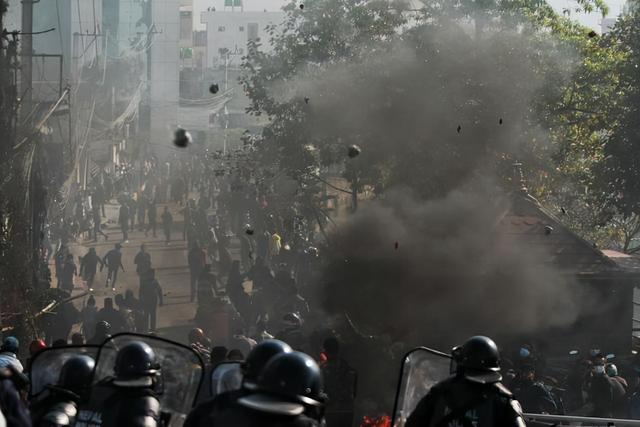美要驻军尼泊尔？匕首抵住后颈，中国命运共同体需升级到共同富裕
