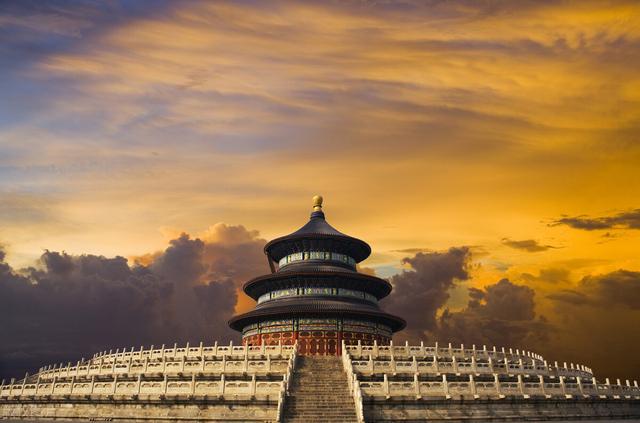 推薦國內的十大世界級美景，個個都是超乎尋常的美景，此生必去