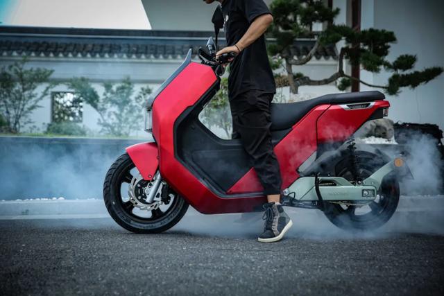 这3款“硬汉”电动车，极速103km/h，最高续航200km