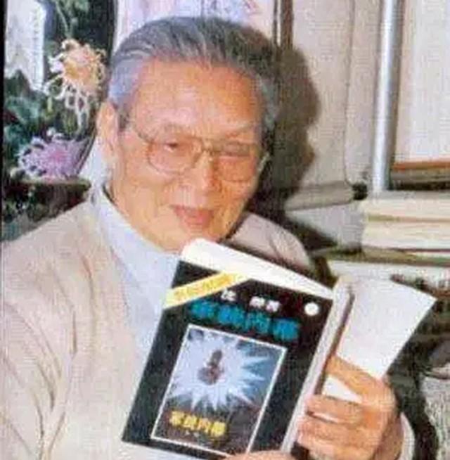 1960年沈醉被特赦后，享副部级待遇，唯一留在大陆的女儿过得如何