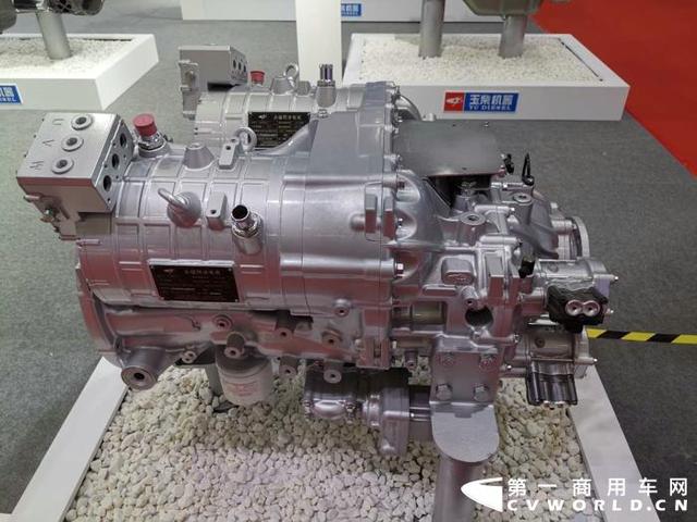 先睹为快！潍柴玉柴/解放/云内等争霸 第20届内燃机展蓝牌动力比拼