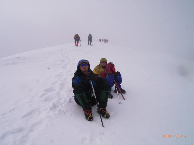 攀登哈巴雪山