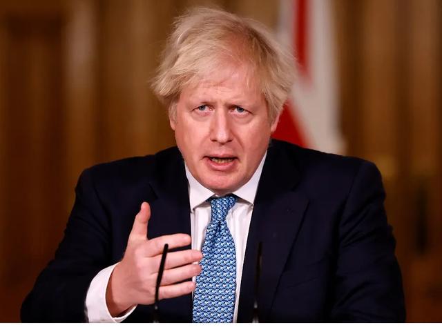 俄罗斯转危为安，英国却因对俄制裁先受伤，民众示威要求首相下台