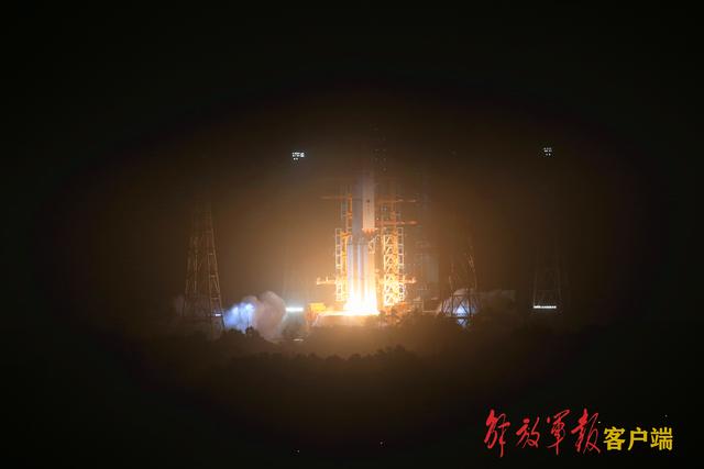 文昌通信站：护送“天舟”破天穹