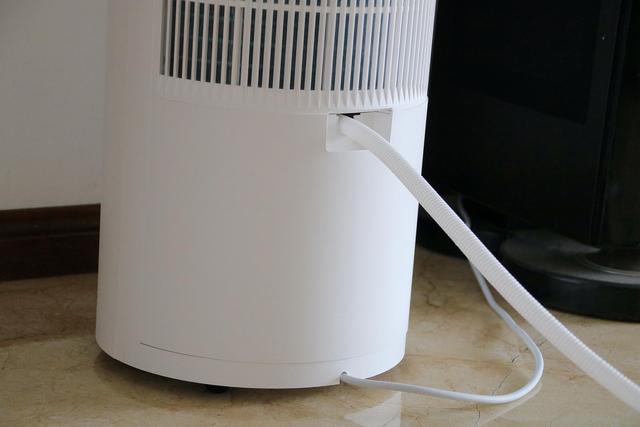 小米推出千元级除湿机新品，超大水箱还带三种智能工作模式