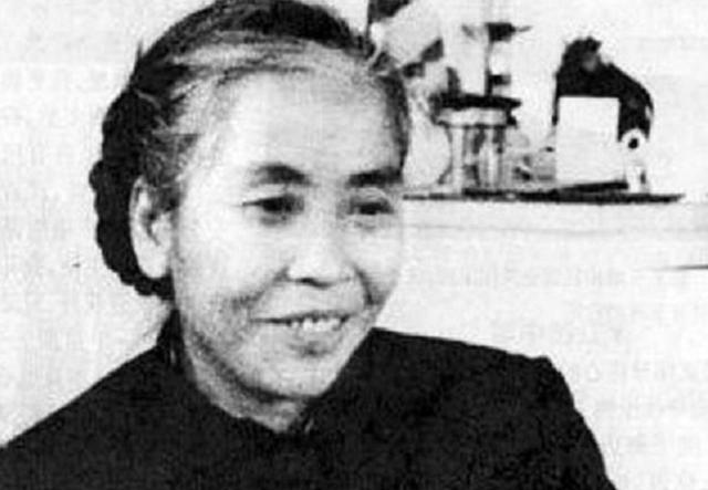 1984年贺子珍病逝，上海市委请示葬礼的规格，邓小平一句话定调