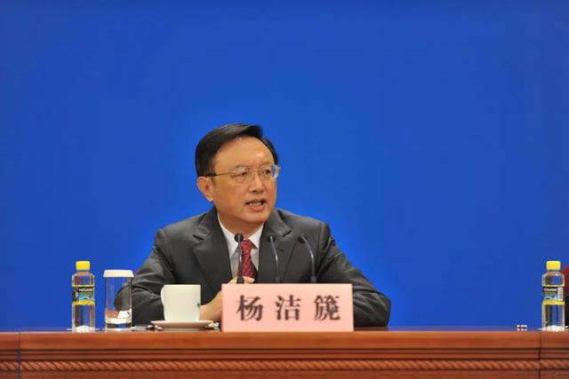 杨洁篪就台湾问题表态后，安倍称两岸即将统一，日本需保证台安全