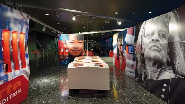 机械展展台制作