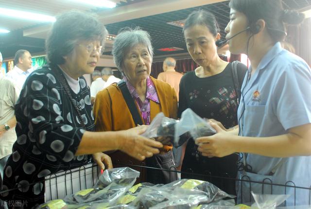 孝顺儿女想知道：怎样打退“李鬼”，向老人科普正确养生理念？