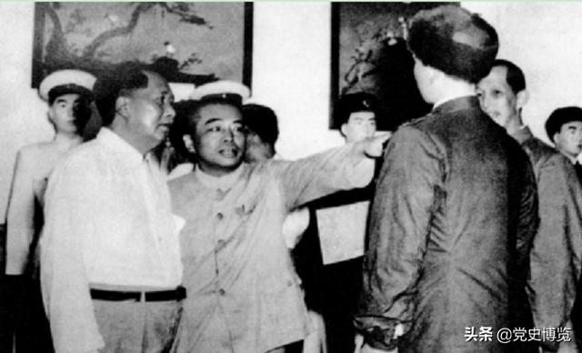 彭德怀与林彪在军内地位的演变（上）