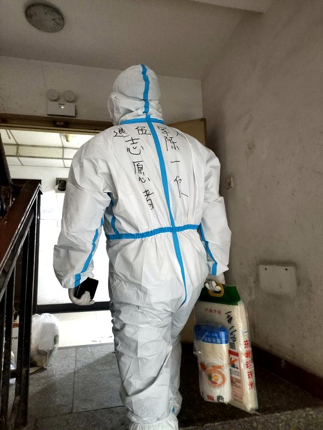 解封后，除了礼物，他们还收到了这些…