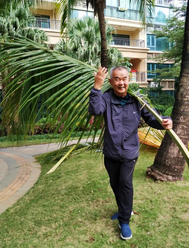 戰友美文美圖老領導周洪明海南行系列2：《海南拾零》