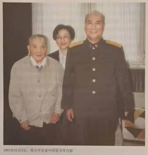 对越作战张万年作文一篇，邓小平看完，13年后才说：此人可堪重用