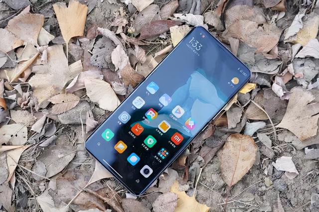 2021下半年买哪款手机？5款“最佳”机型推荐，绝对值得选择