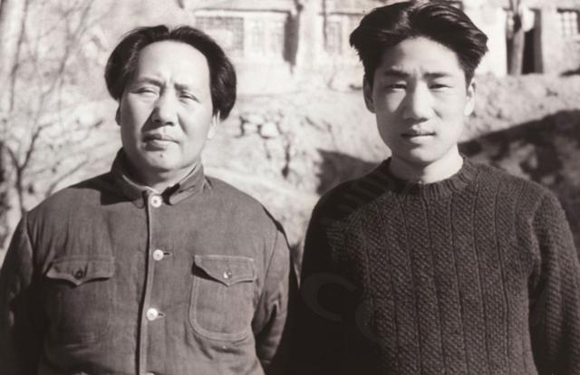1946年毛岸英回国后，问父亲认不认识赤英，毛主席表情顿时凝重