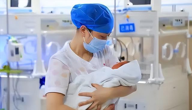 郑州通报新增33个病例活动轨迹/金水管城惠济中牟郑东登封部分区域实行分类管理/郑州11个县市区核酸检测