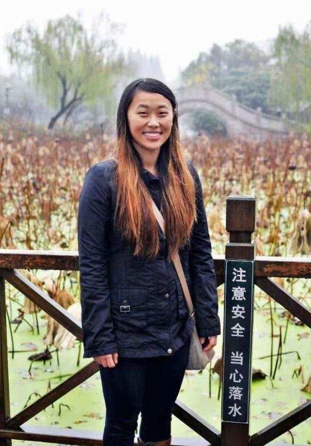中国弃婴被美国人抚养29年，考上哈佛却回国寻亲，三对夫妻来认亲