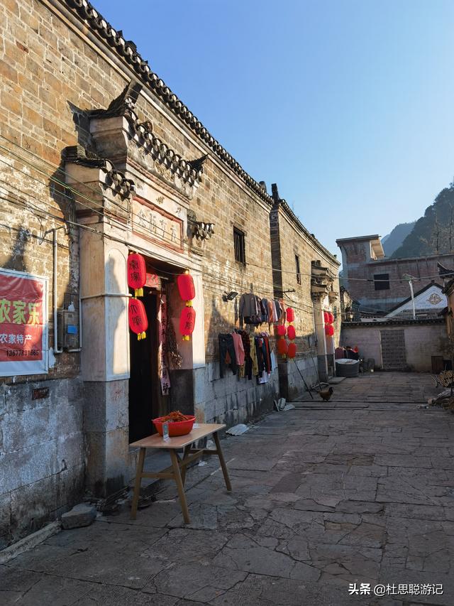 漢EV自駕廣西，爬山涉水到桂北地區，帶著家人遊覽秦家大院