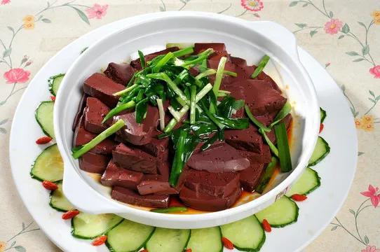 经常失眠可能是肝火旺，建议常吃这4道菜，润燥去火，营养又美味