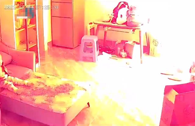 惊险！广东一宝宝哭闹不止，妈妈无奈走出厨房，结果煤气罐就炸了