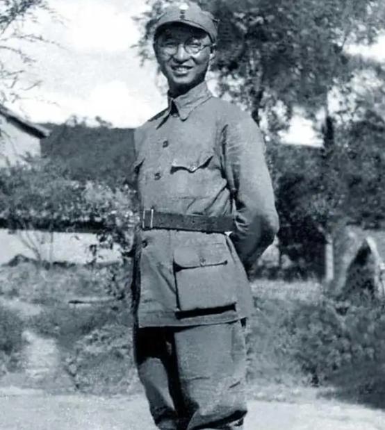 陈赓去世31年后，妻子傅涯前往台湾，下飞机后：不知道该上哪辆车