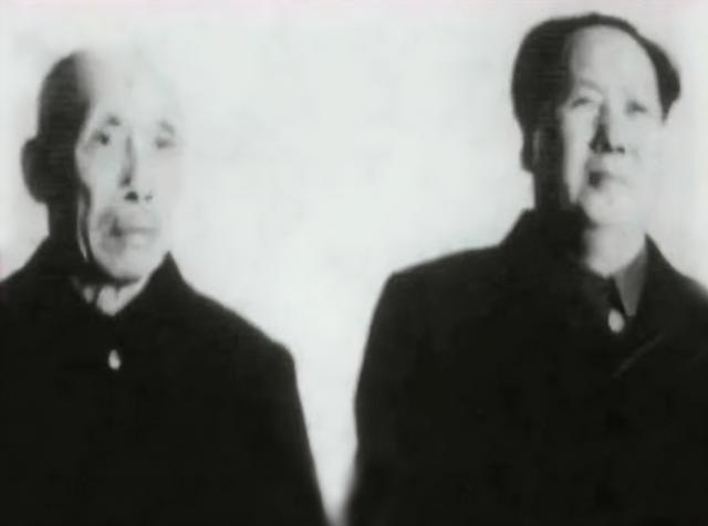 52年毛主席接见恩师李漱清，因何李漱清坦言：见到您，我有点害怕
