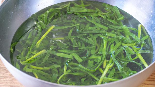 阳春3月，养肝黄金期，“4菜3米2豆1果”要多吃，越早知道越好
