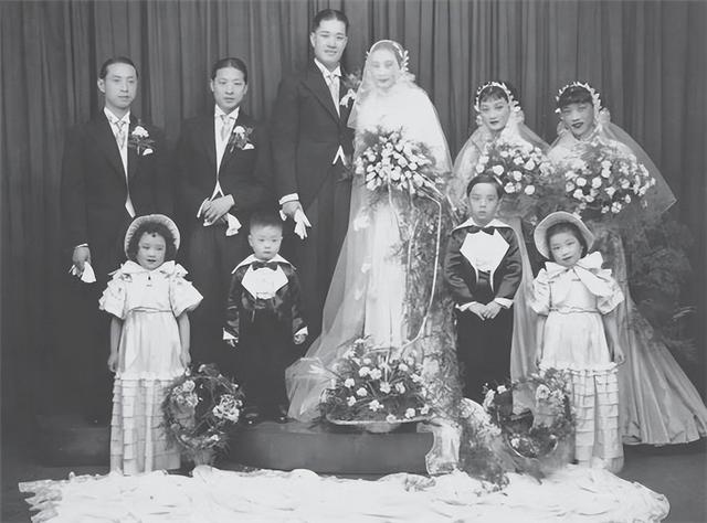 她被誉为“电影皇后”，因漂亮被戴笠霸占三年，丈夫含泪跟她离婚