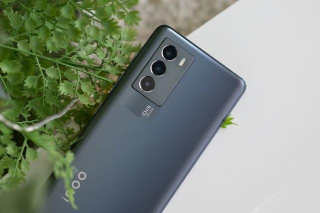 VIVO  IQOO  Neo5实测简介