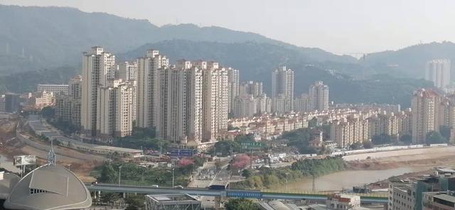 雲彩下的山城系列（三）