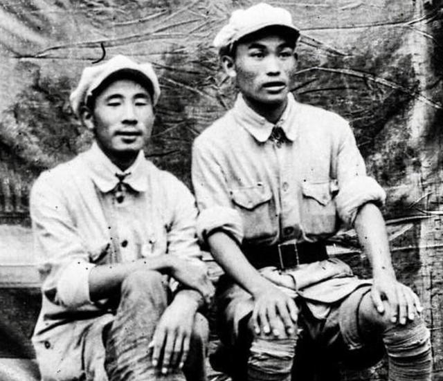 唯一获得9次特等功的英雄，竟能活着走上英雄代表大会，他是谁？