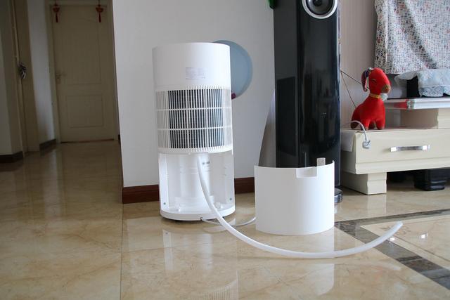 小米推出千元级除湿机新品，超大水箱还带三种智能工作模式