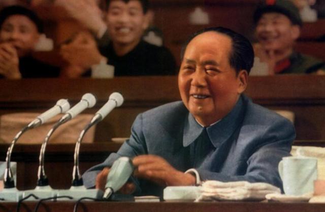 毛主席爱吃米粉肉，每次吃干干净净，埋怨厨师韩阿富舍不得给他吃
