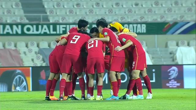国足1-1沙特背后：逼平不仅靠运气，李霄鹏3次换人喜忧参半